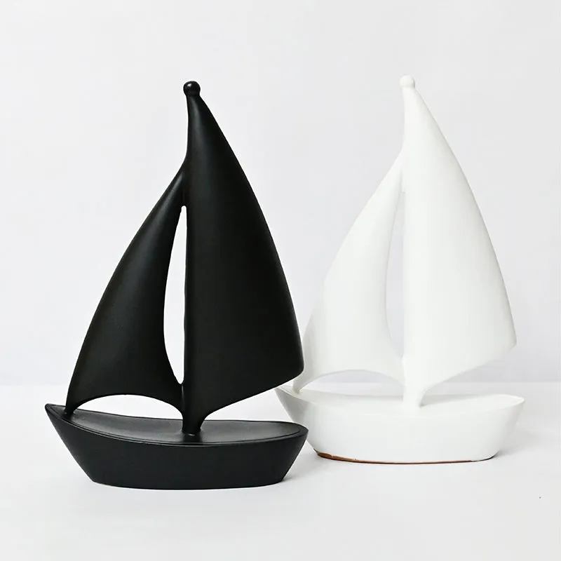 Sailor's Life Showpiece - White media 3