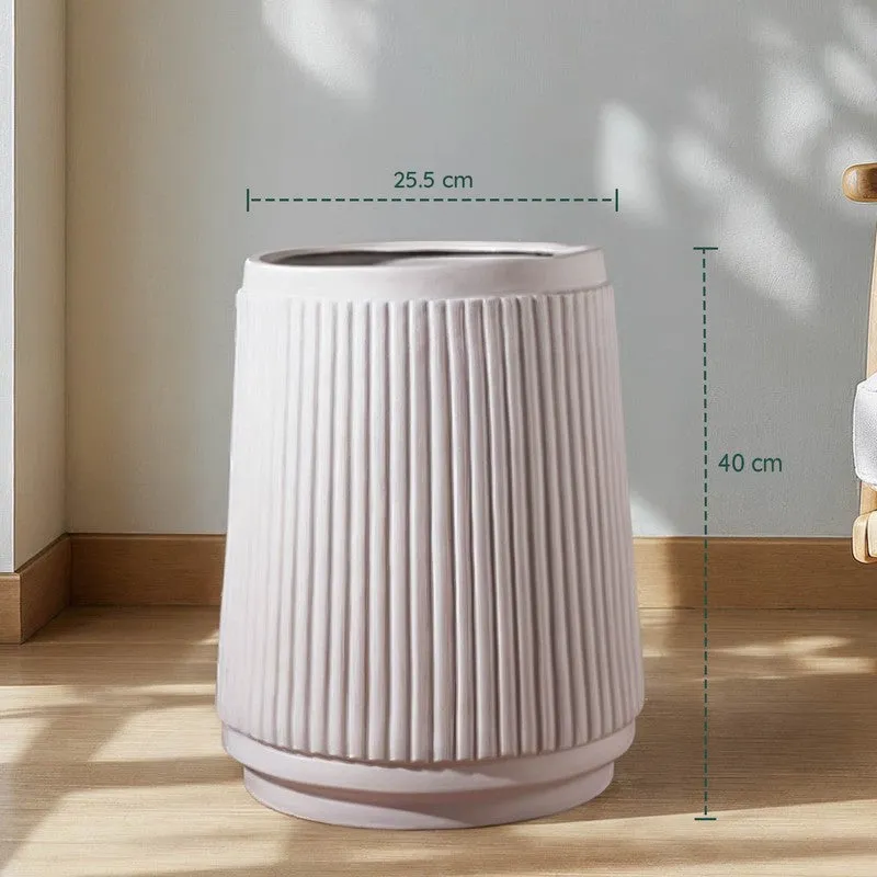Amsterdam Muse Fiberglass Planter - White media 8