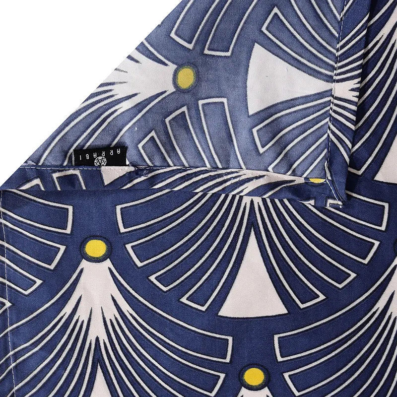Kripke Table Cover media 5