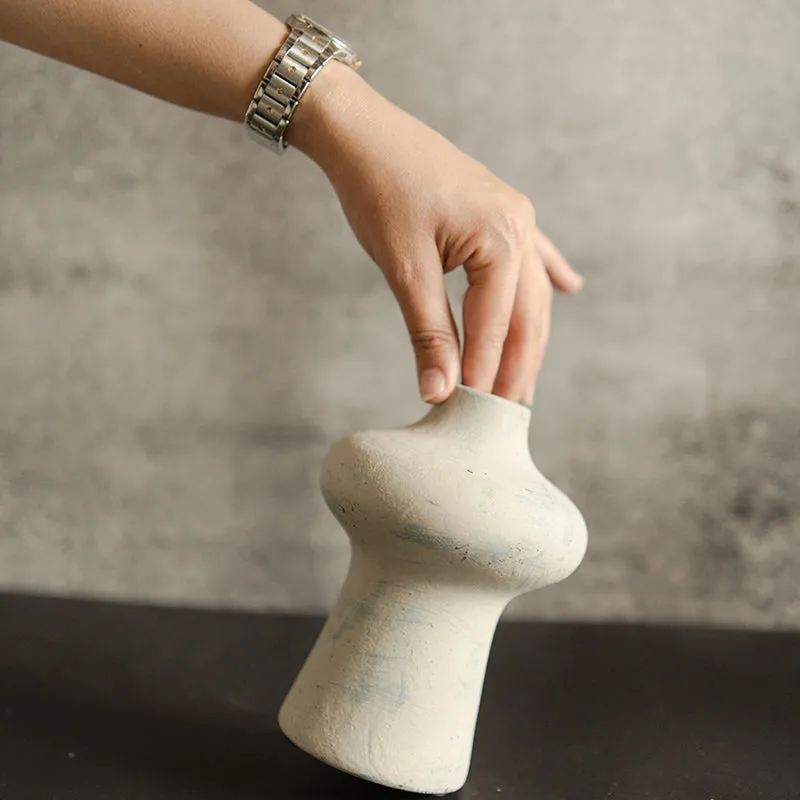 Terra Bubble Porcelain Vase media 4