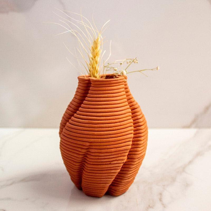 Delan Twisted Vase