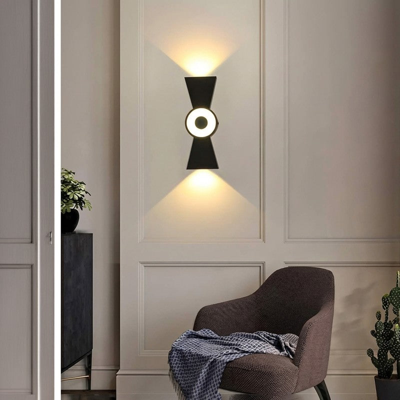 Hourglass Metal Wall Lamp