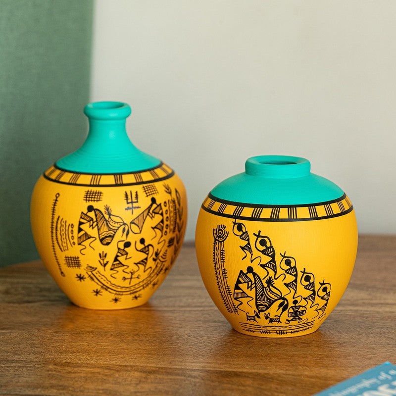 Warli Tales Vases - Set of Two (Yelow,Blue)