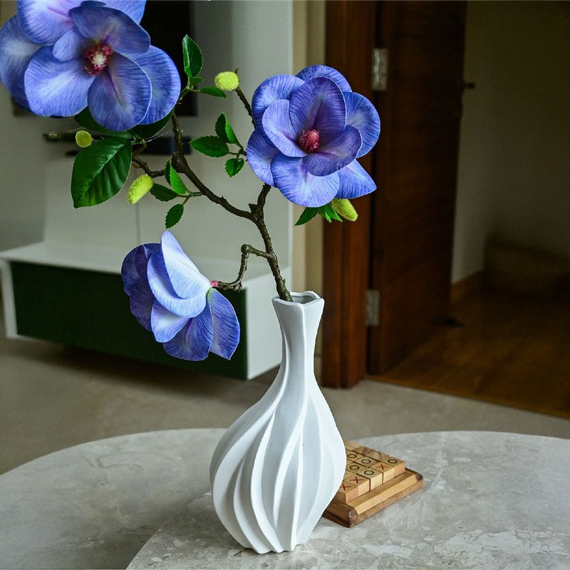 Celeste Curve Designer Ceremic Vase media 4