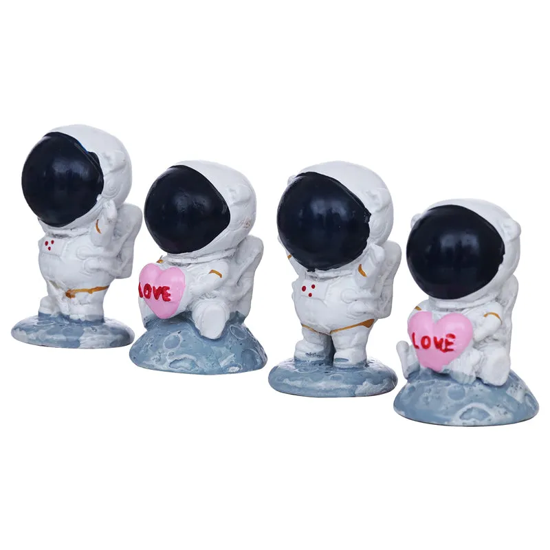 Astronaut Friends Showpiece - Set Of Four media 4