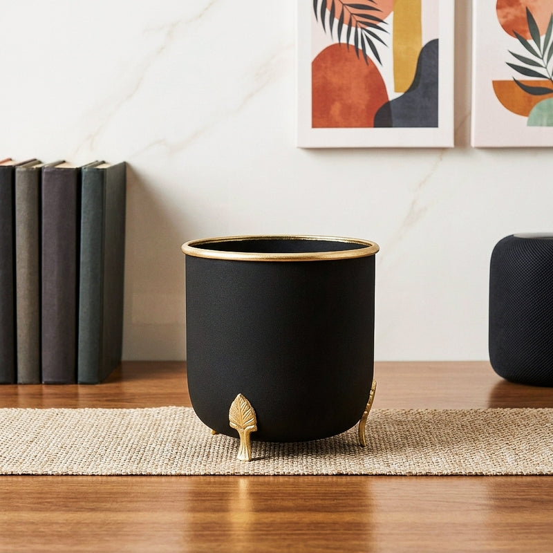Verdra Metal Planter