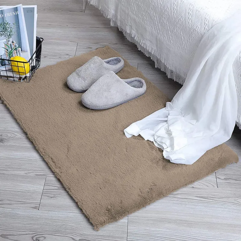 Ruffle Luxe Bath Mat - Taupe media 3