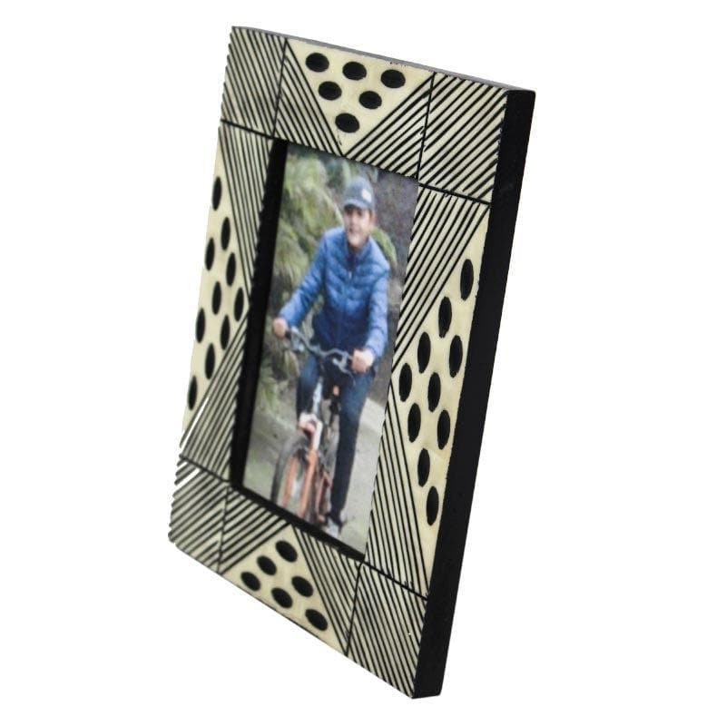 Spotted Lite Photo Frame media 4