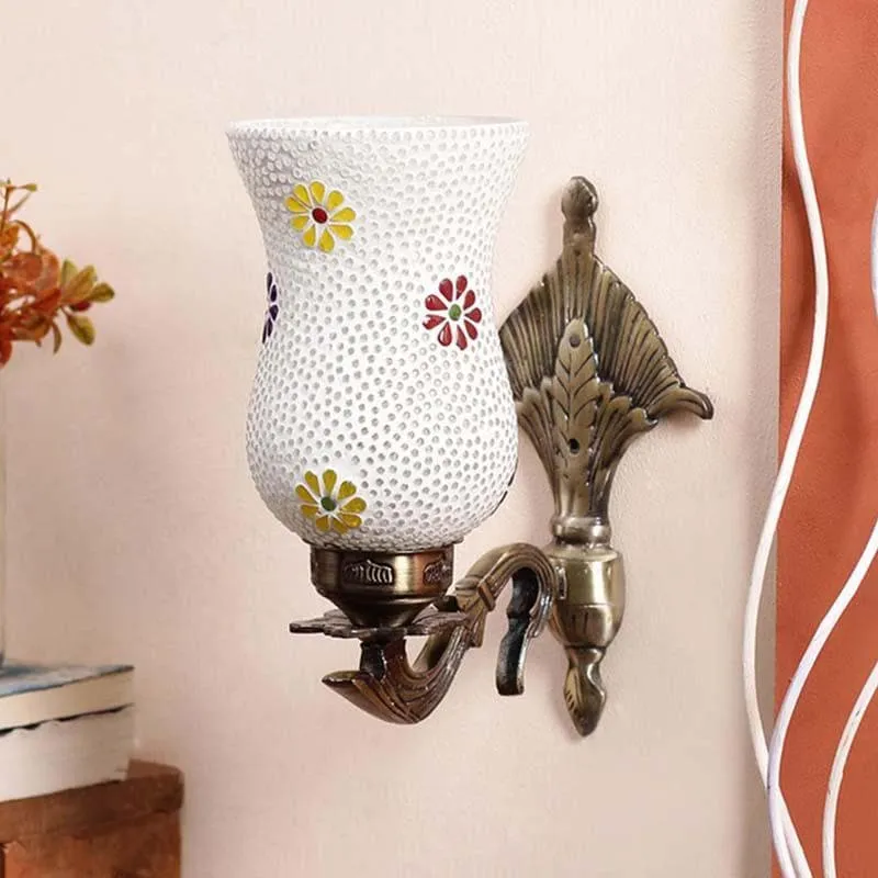 Dotted Fellure Glass & Metal Wall Lamp media 3