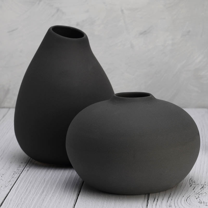 Raven Vases (Black) - Set Of Three media 4