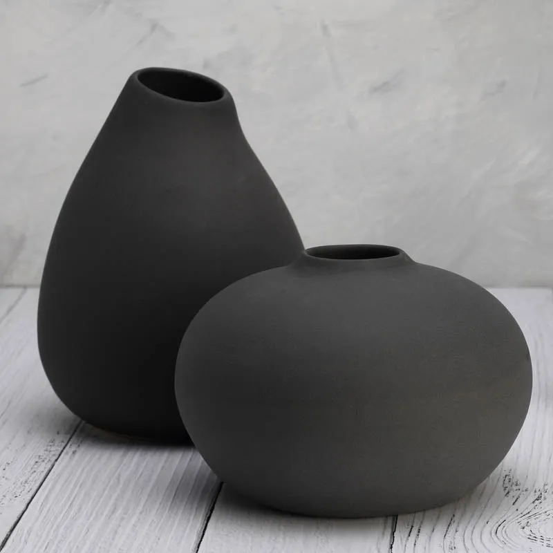 Raven Vases (Black) - Set Of Three media 4
