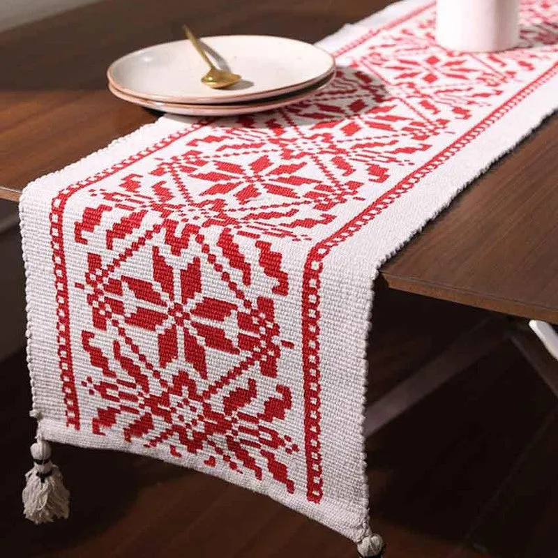 Volyra Handloom Tasseled Cotton Table Runner media 5
