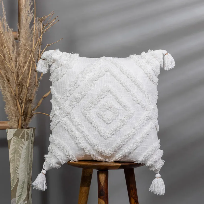 Weft Knot Tufted Cushion Cover media 1
