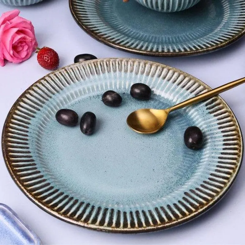Willow Dinner Plate media 1