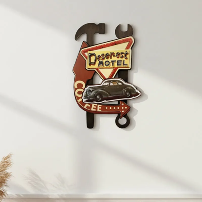 Deser-Est Motel Retro Metal Wall Accent media 1
