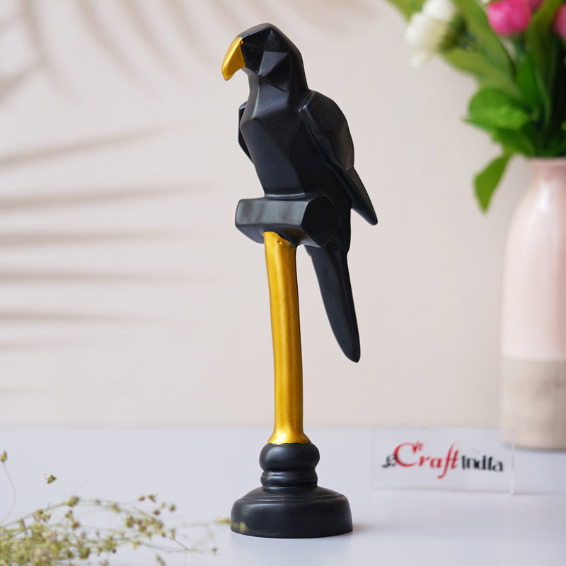 Raven Perch Showpiece
