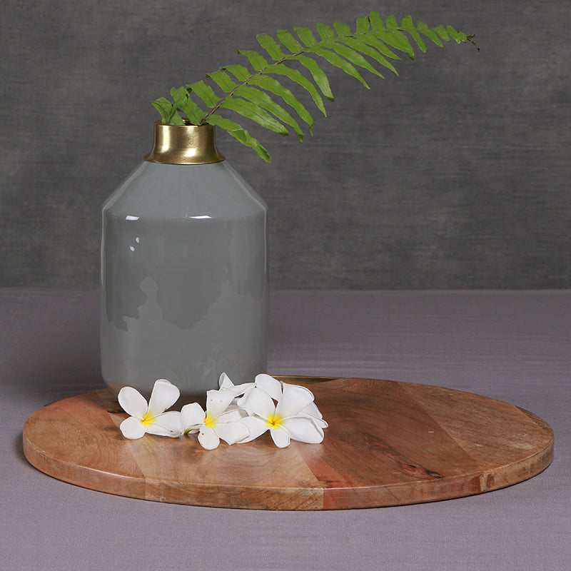 Linea Nuvo Iron Vase - Grey media 4