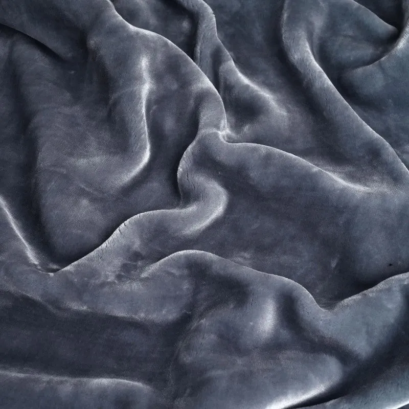Sarva Polyester Solid Blanket - Grey media 5