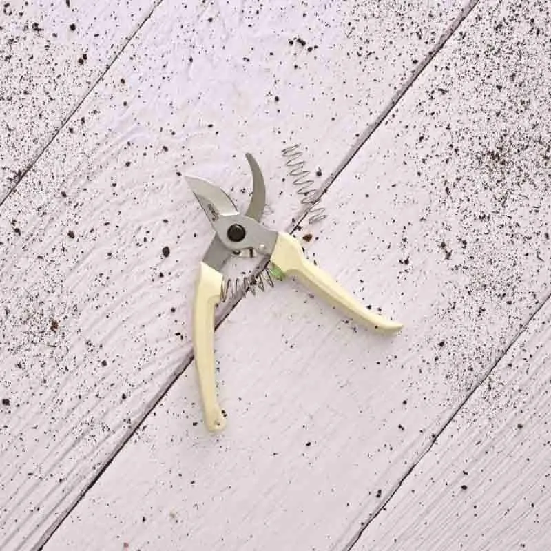 UGAOO Gardening Bypass Pruner media 1