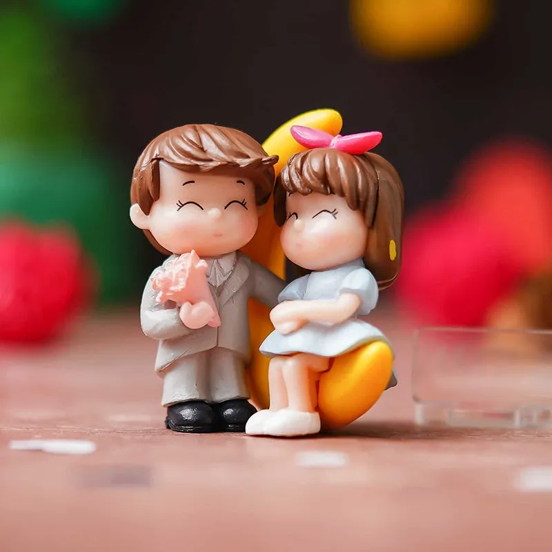 Unspoken Vows Couple Resin Valentine's Showpiece media 1