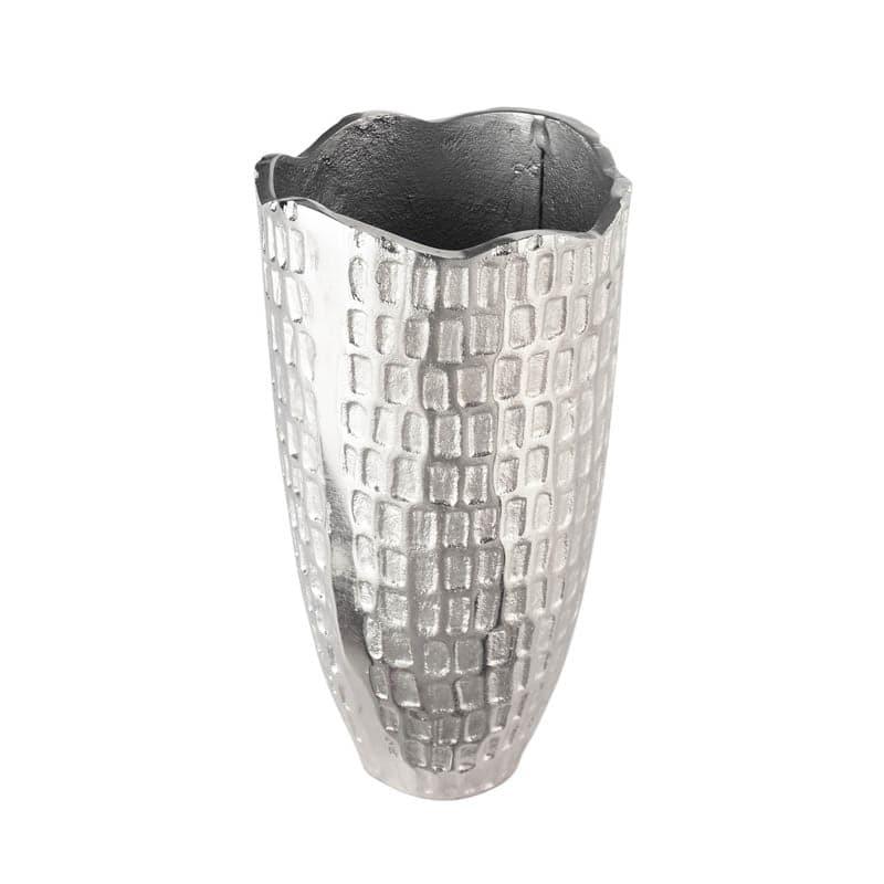 Silver Grided Vase media 3