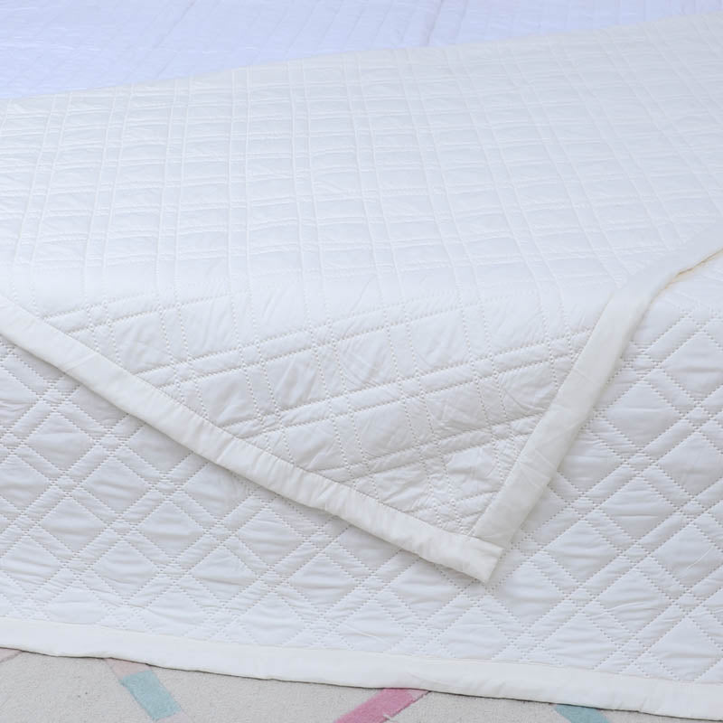 Jisha Microfiber Bedcover - White media 4