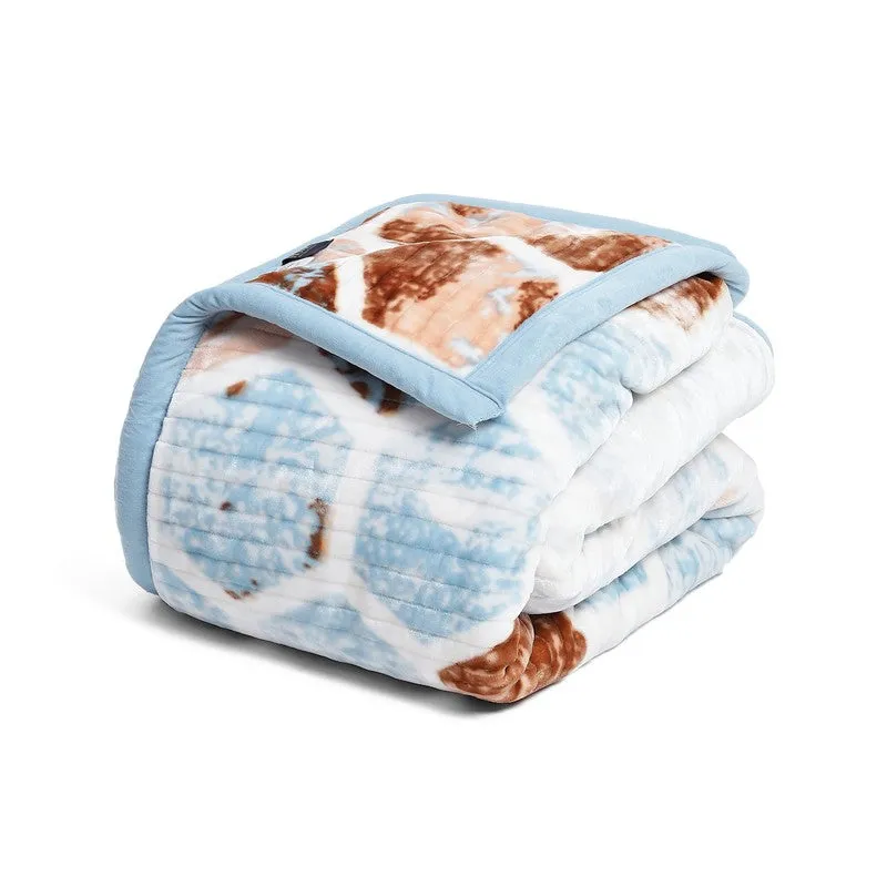 Monte Carlo Hexagonal Harmony Blanket - 950 GSM media 5
