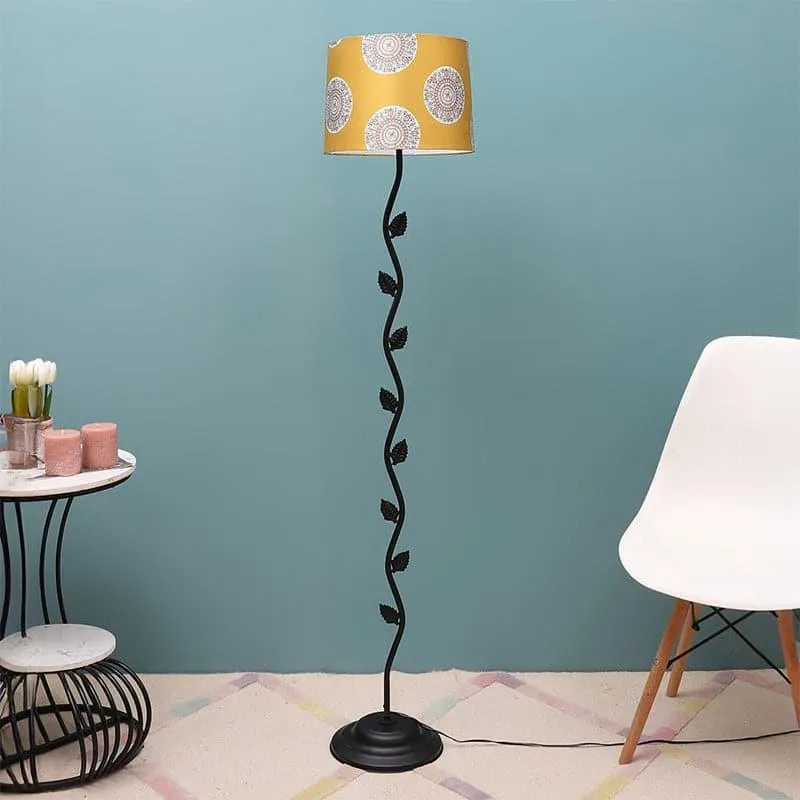 Mandala Merry Lianas Floor Lamp media 4