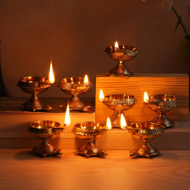 Suvarna Shubhdeep Metal Diyas - Set of Eight