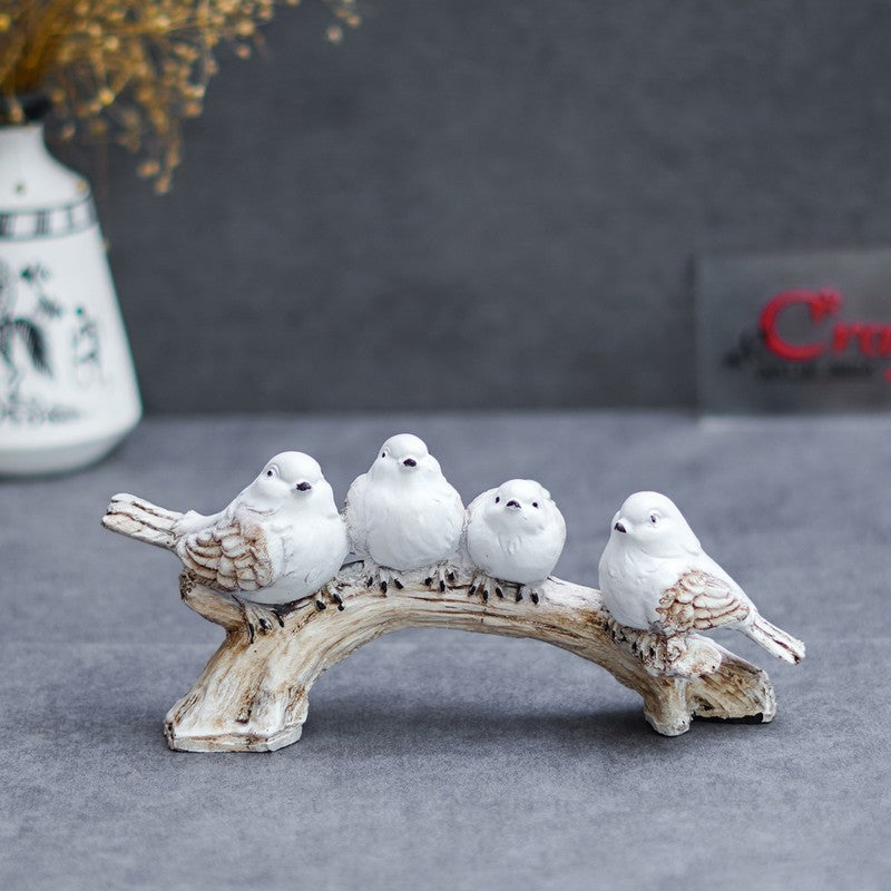Birds of a Feather Showpieces