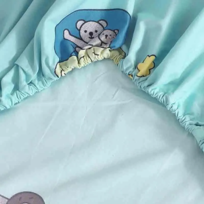 Animals Commute Too Bedsheet - 150 GSM media 6