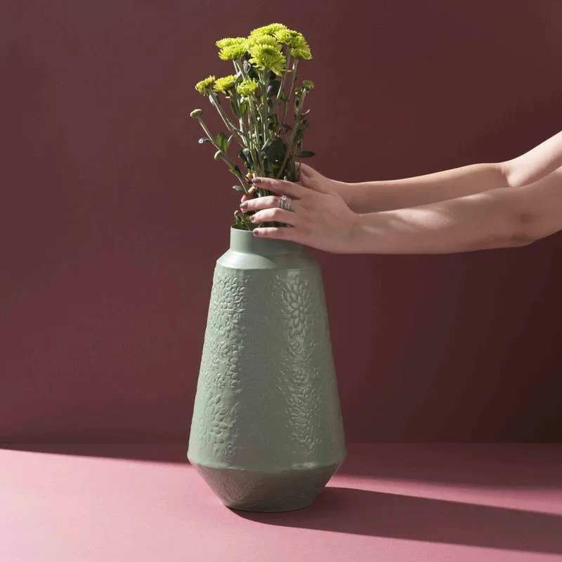 Embrace Iron Vase media 5