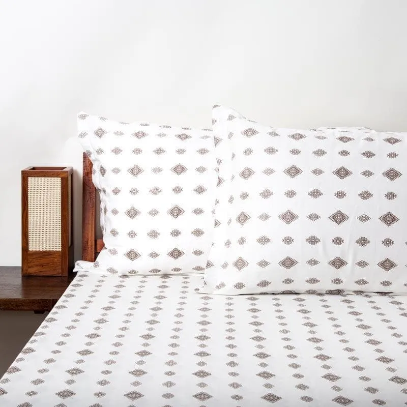 Swayam White Divinity Cotton Bedsheet - 210 TC media 1