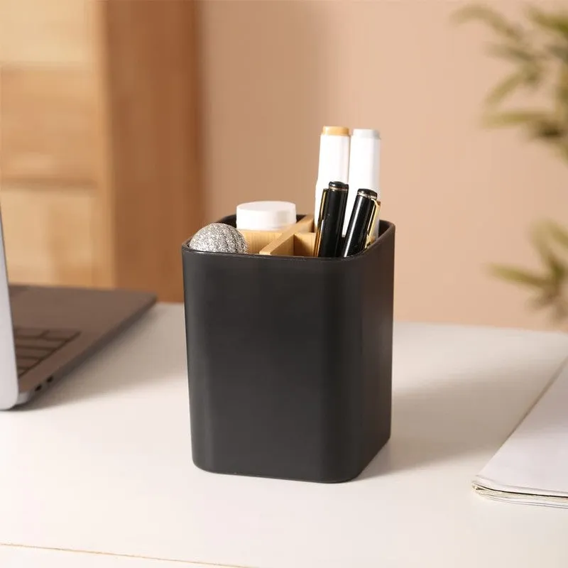 Purelo Toothbrush Holder - Black media 1