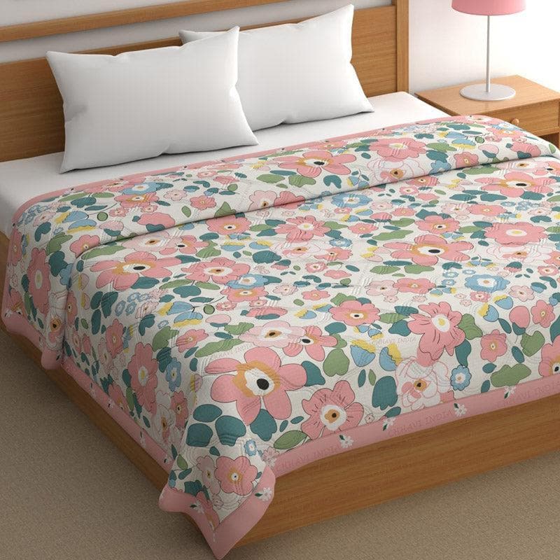 Doodled Blossoms Comforter  - 120 GSM media 3