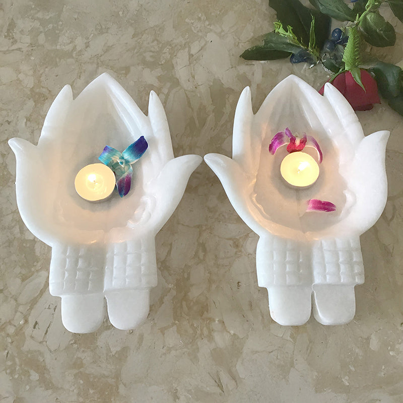Praying Hands Marble Urli