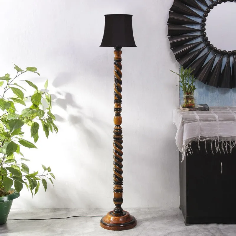 ConicalCurve Floor Lamp (Black) media 3