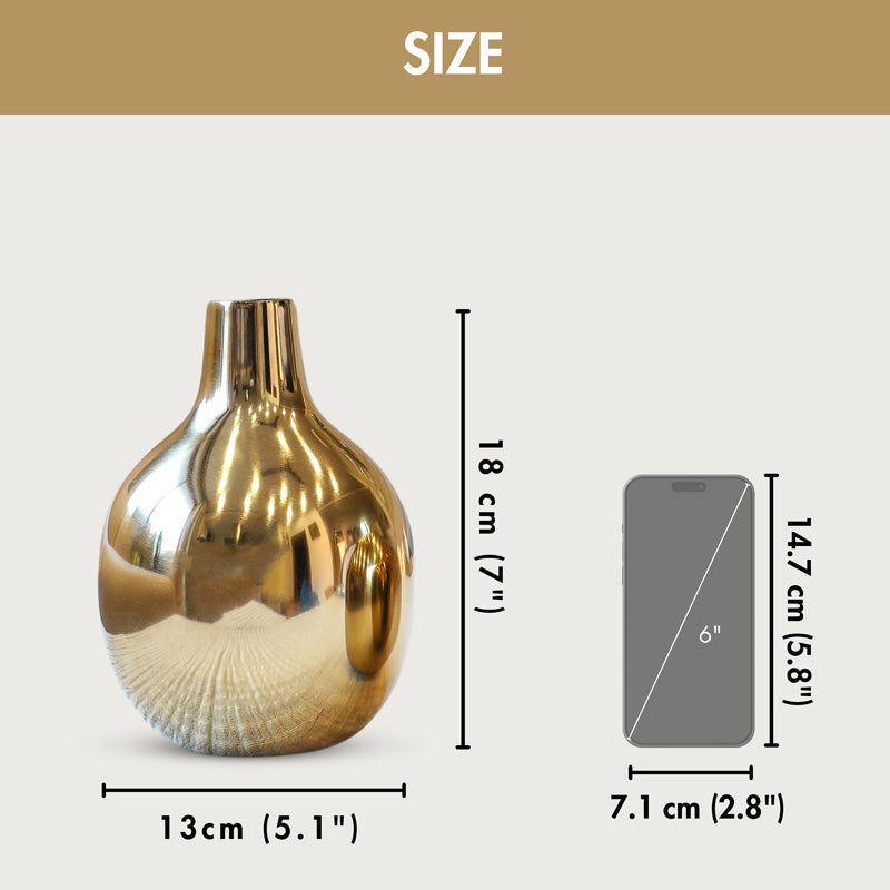 Glisara  Metal Vase media 7