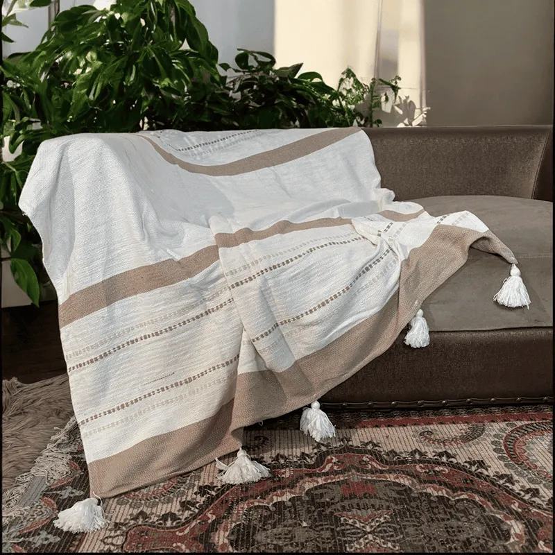 Dune Weave Tufted Throw media 1