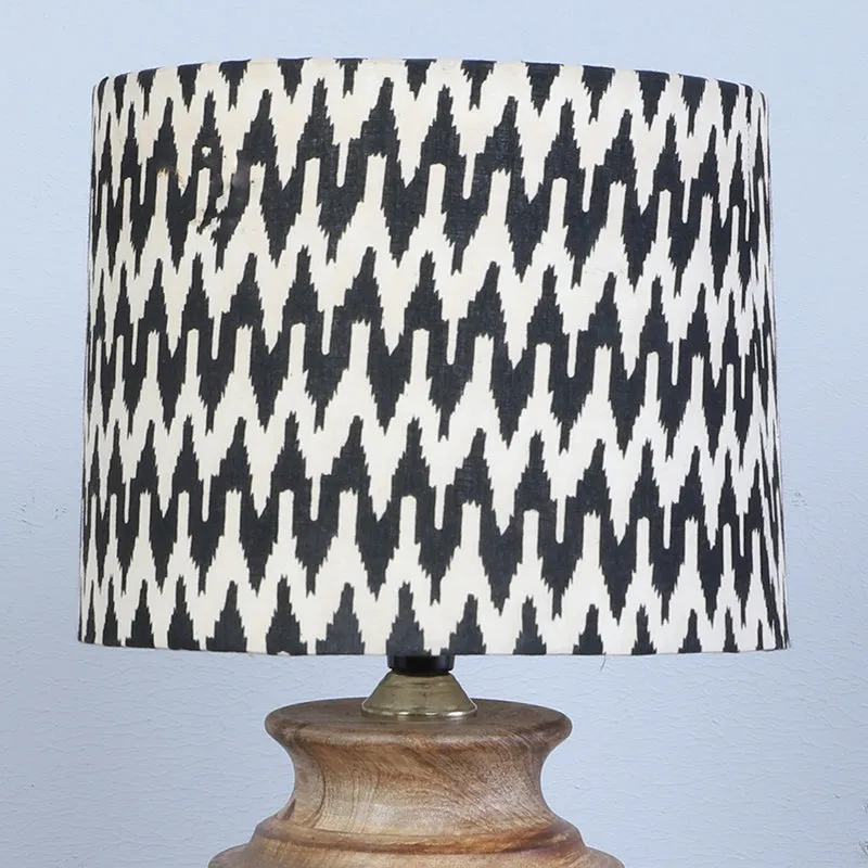 Chevronic Palmer Mango Wood Table Lamp - Black,White media 3