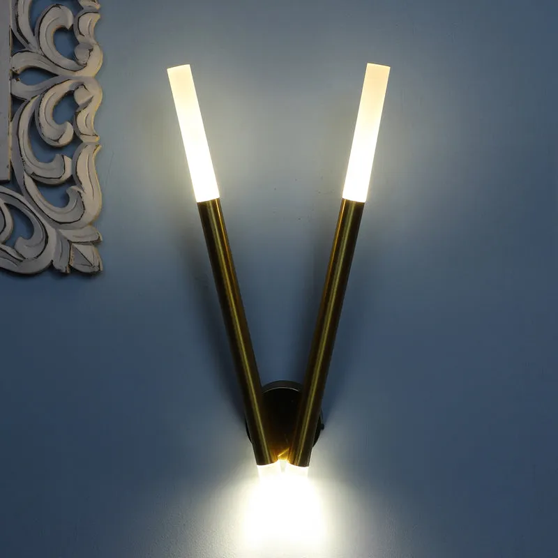 Renata Iron Wall Lamp media 4
