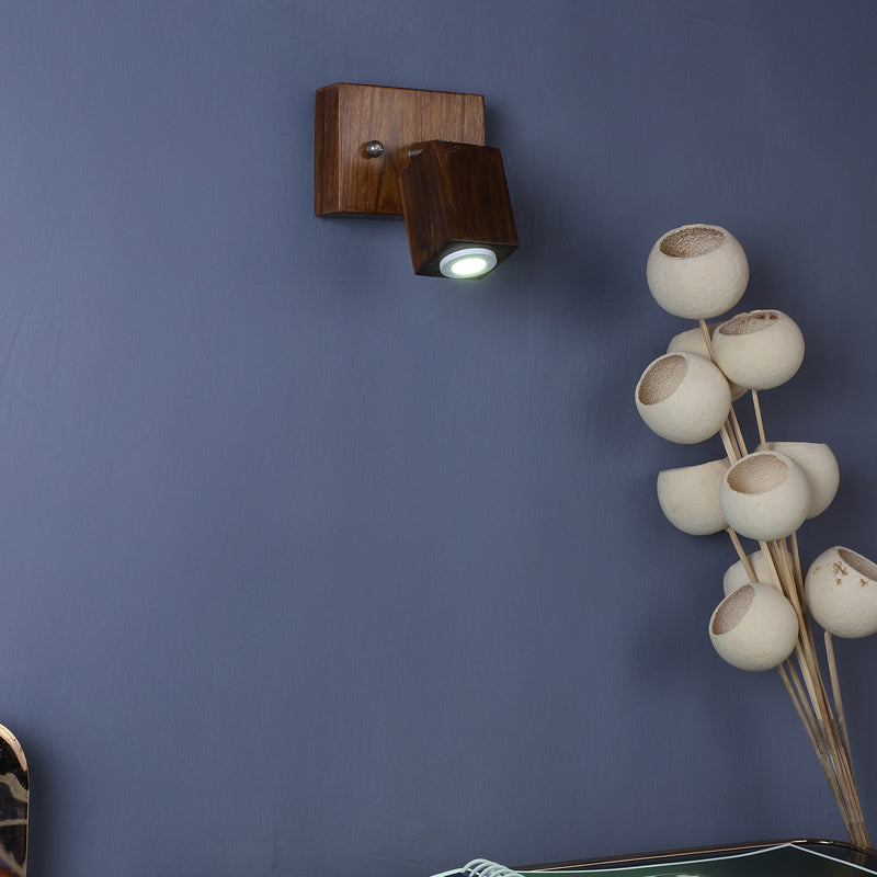 Maraina Iron Wall Lamp