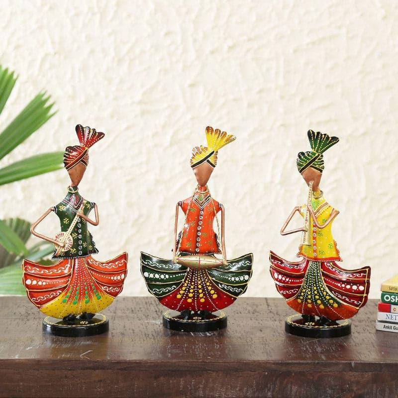 Folk Rythm Showpiece - Set Of Three