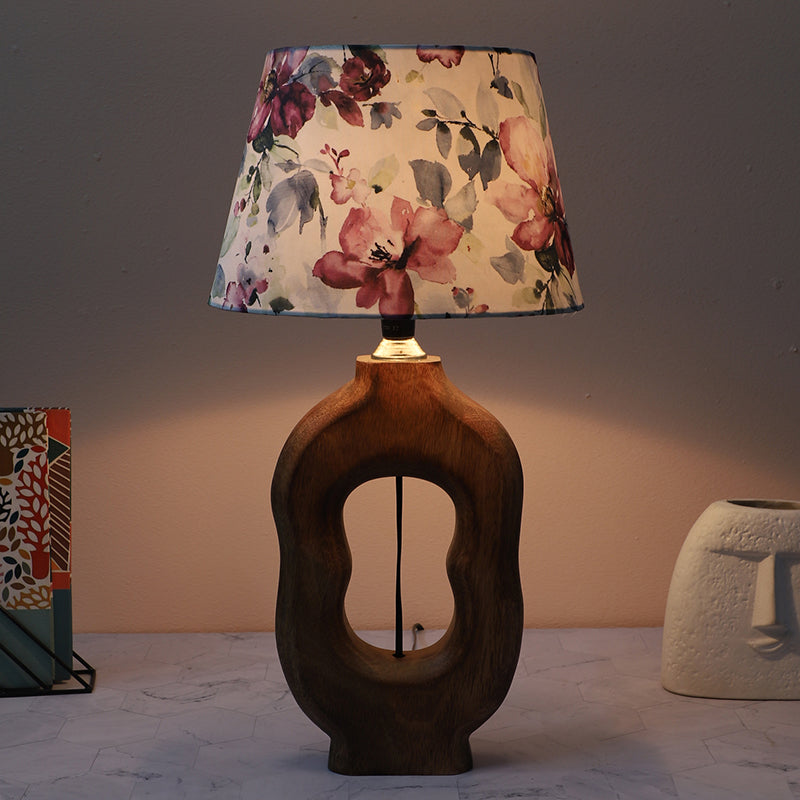 Lumikko Hewn Printed Mango Wood Table Lamp - Multicolor