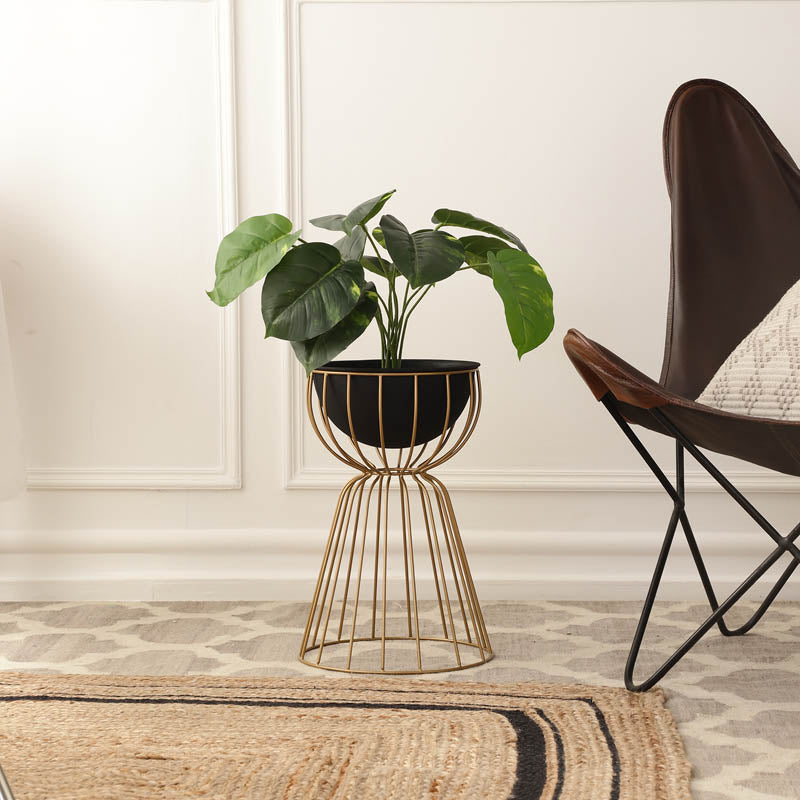 Tejasvi Floor Planter (Black) - Medium media 2