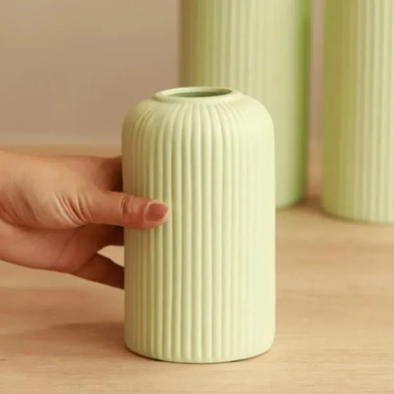Ceramiq Luxe Ceramic Vase - Light Green media 1