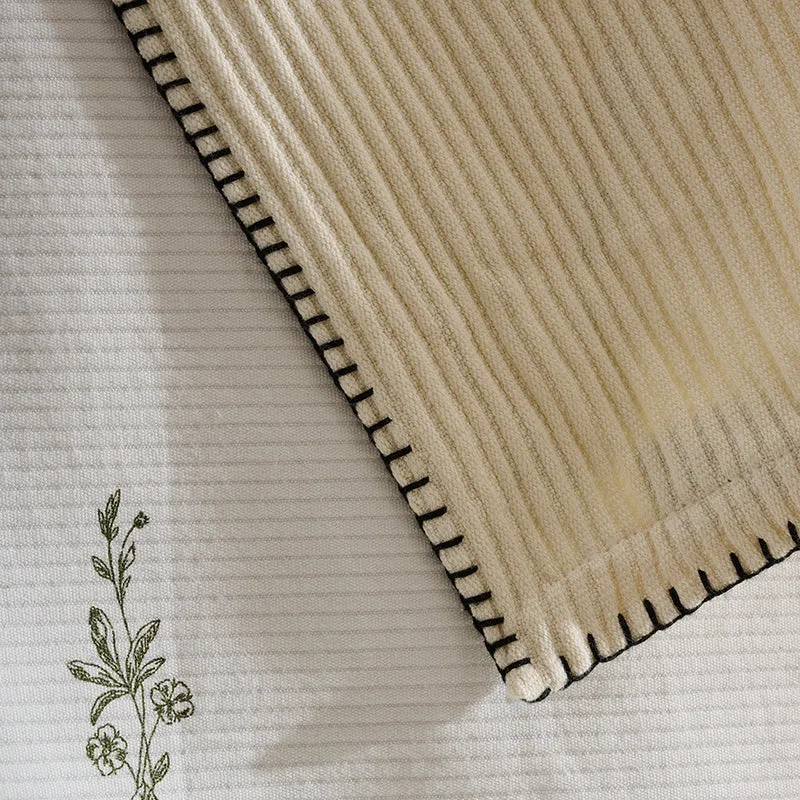 Wovelle Throw - Ivory & Grey media 4