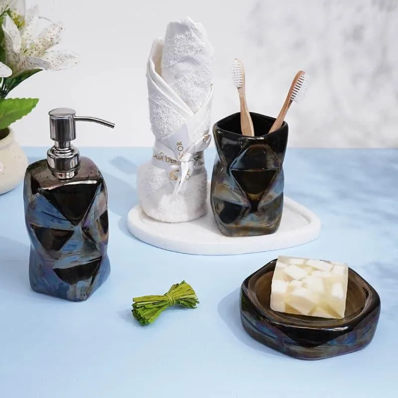 Blakely Bathroom Set media 1