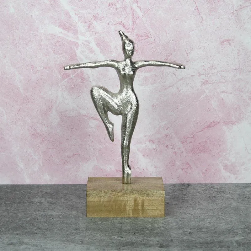 Prima Ballerina Showpiece - Silver media 1