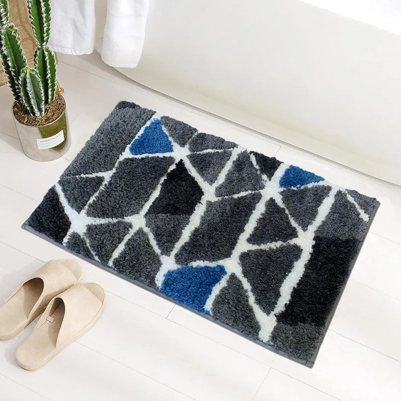 Triangle Edge Microfiber Bath Mat - Grey media 3